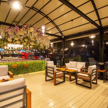 Hotel Mistral Balchik Exterior photo