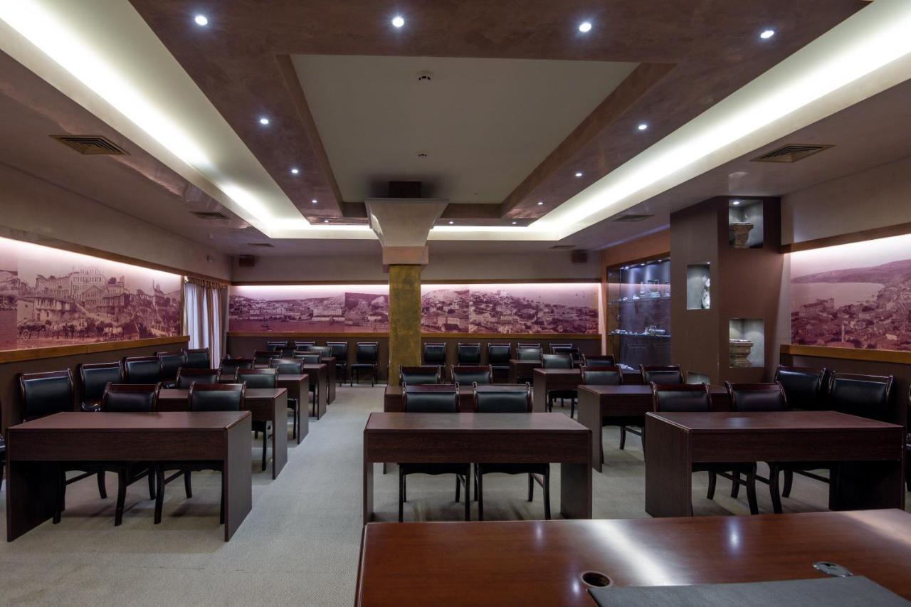 Hotel Mistral Balchik Exterior photo